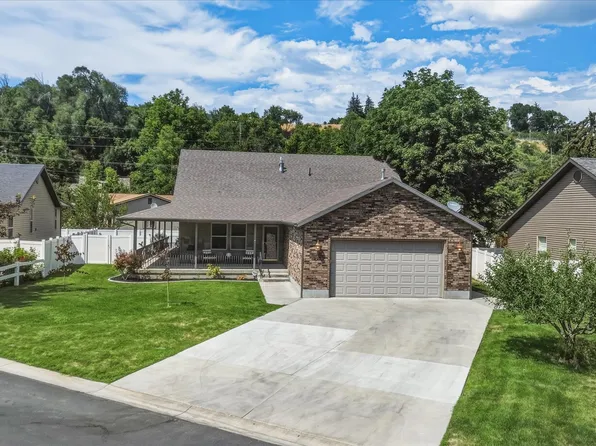 689 Apple Dr, Logan, UT 84321