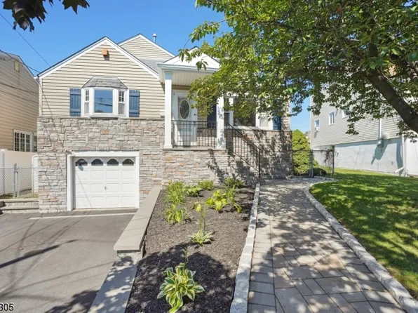 60 Allan Dr, North Arlington Boro, NJ 07031