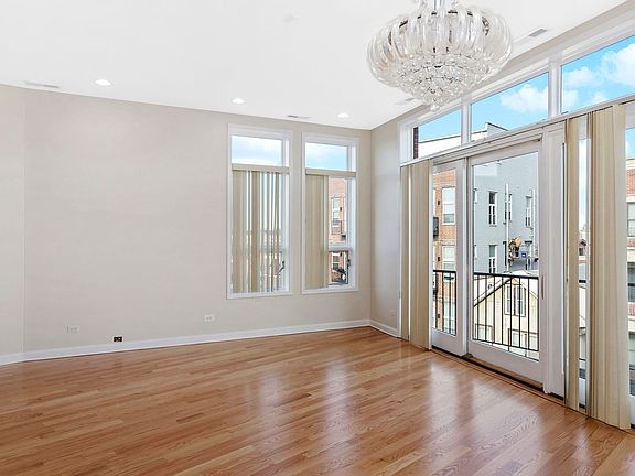 2nd image of 1449 W Fullerton Ave APT 3