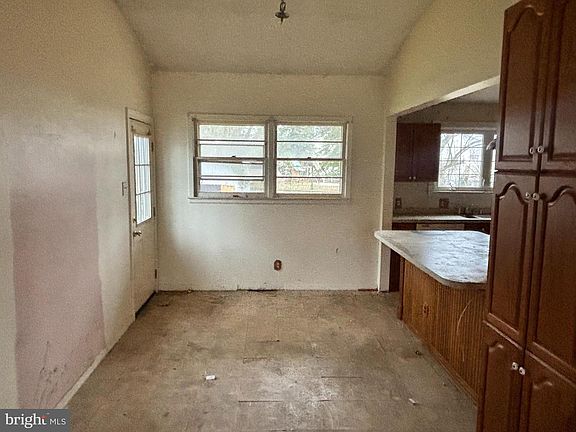4th image of 318 Chelten Pkwy