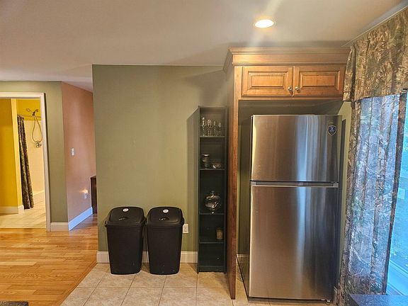 3rd image of 89 Briar Ridge Rd