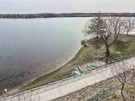 2nd image of 1111 Lake Ridge Dr
