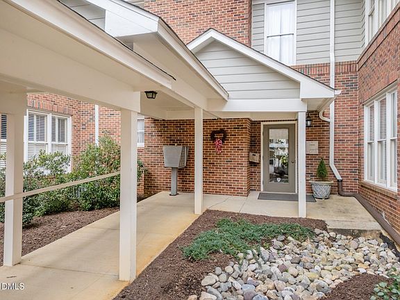 4th image of 100 Edenburgh Rd