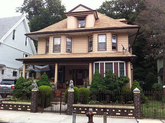 707 East 21 St - Front