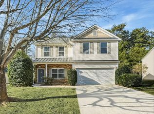 201 Flanders Dr, Mooresville, NC 28117