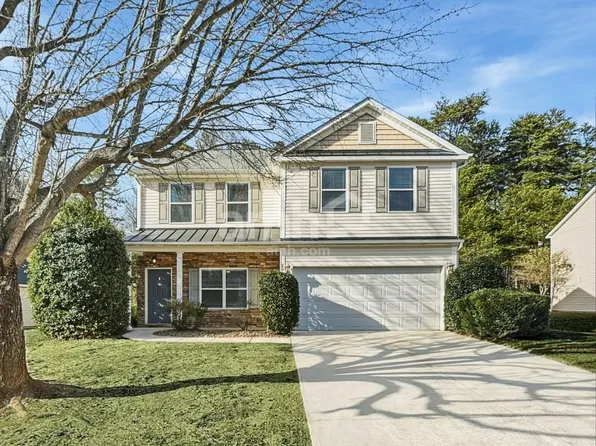 201 Flanders Dr, Mooresville, NC 28117
