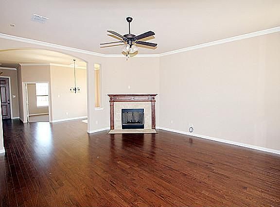 4th image of 301 Deaton Dr