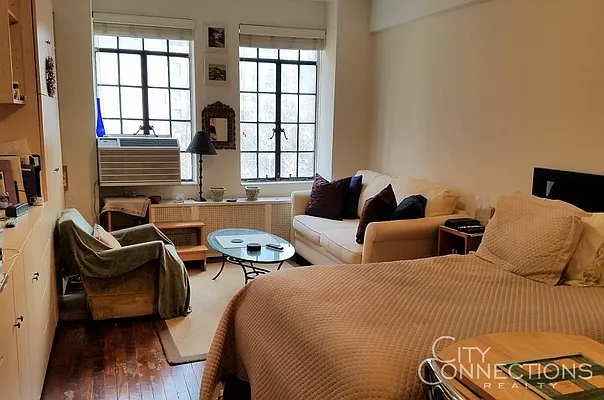 Rented by City Connections Realty | media 11