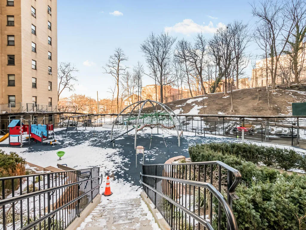 5 Fordham Hill Oval #5A in University Heights, Bronx | StreetEasy