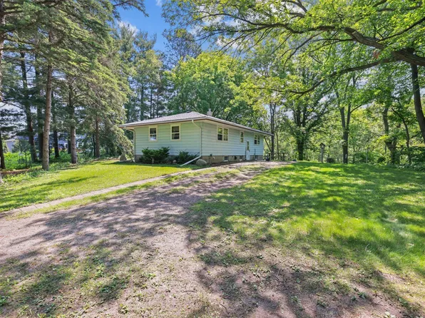 15881 Rush Creek Rd, Osseo, MN 55369
