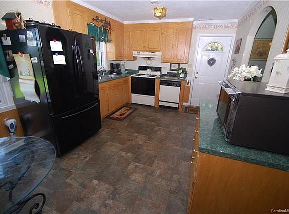 5th image of 113 Bright Ave