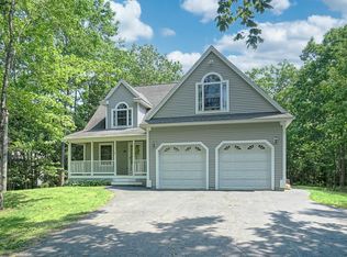 10 Harding Rd, Gorham, ME 04038