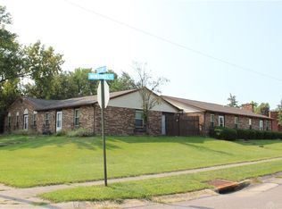 1402 Minstrel Dr, Dayton, OH 45449