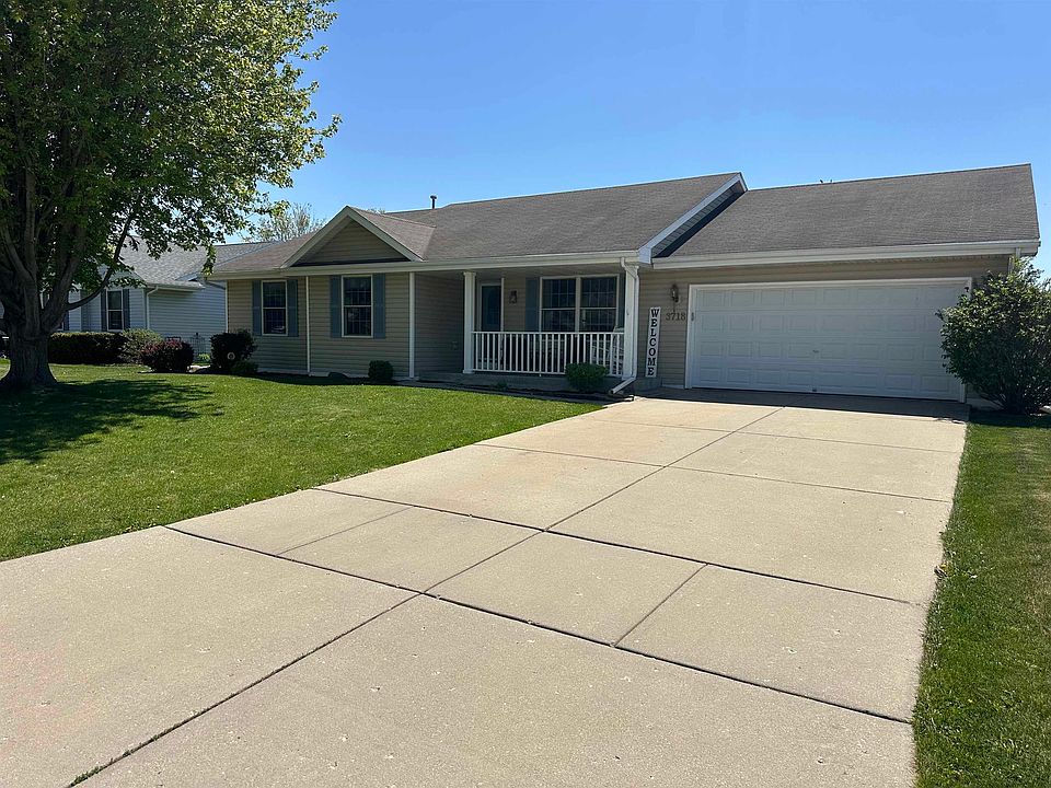 1st image of 3718 Labrador Dr