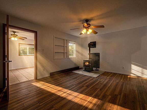 2nd image of 28 England Rd