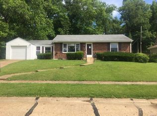 3 Godfrey Ln, Saint Louis, MO