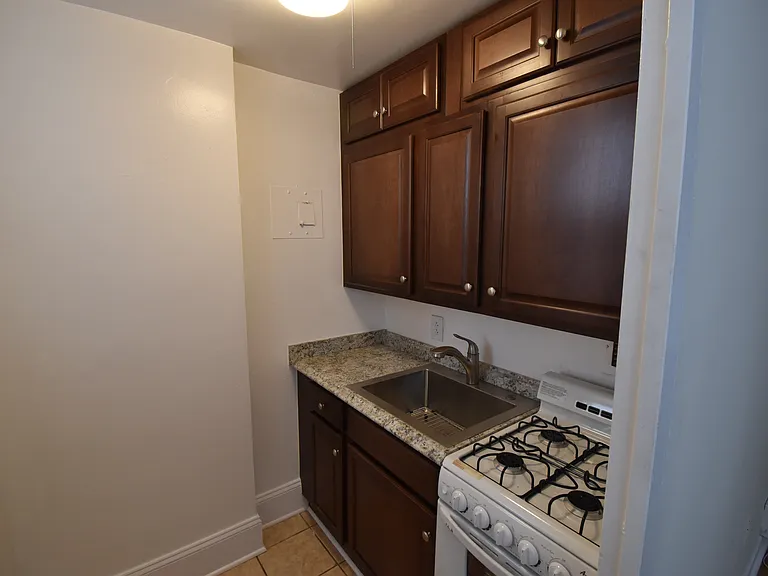 1121 Arlington Blvd #435 — Photo 3