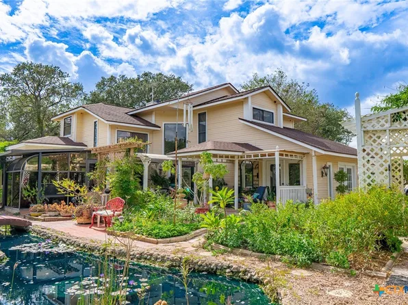 1487 Coletoville Rd E, Victoria, TX 77905