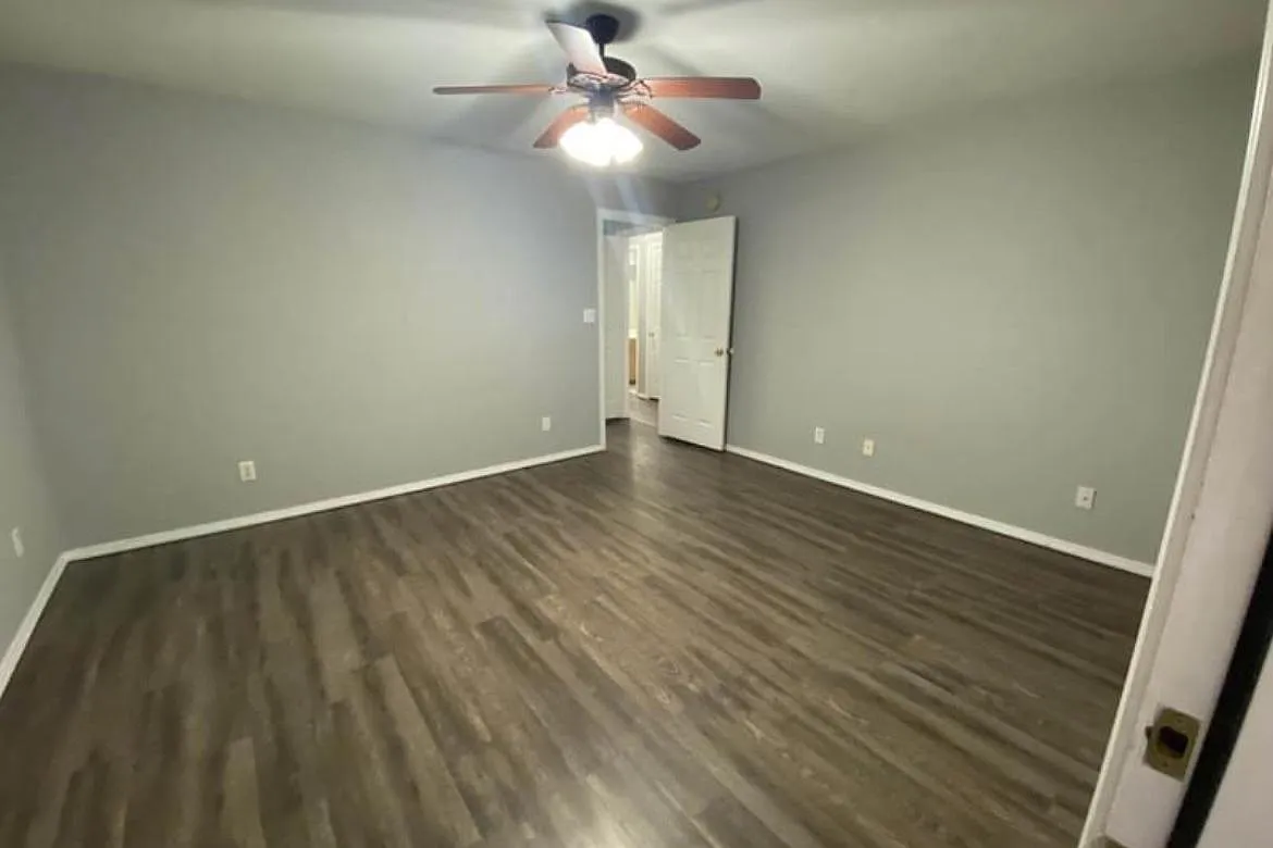 405 Rena Rd — Photo 4