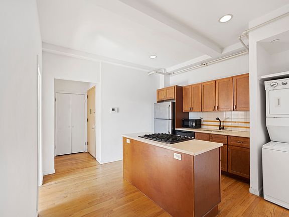 4th image of 97 Grand Ave APT 6