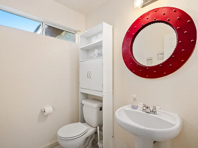 837 Sycamore Canyon Rd — Photo 19