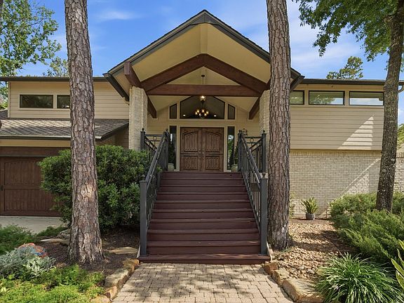 4th image of 67 Huntsmans Horn Cir