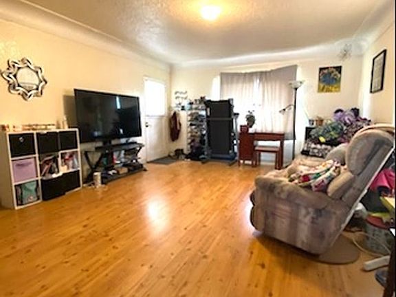 4th image of 1704 4th St S