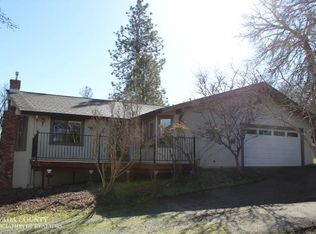 18435 Lake Forest Dr, Penn Valley, CA 95946