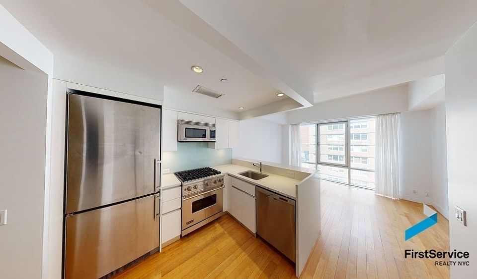 1st image of 14 W 14th St APT 5A