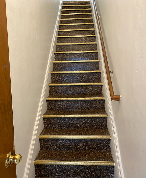 1st image of 25 Clarendon Ave APT 4