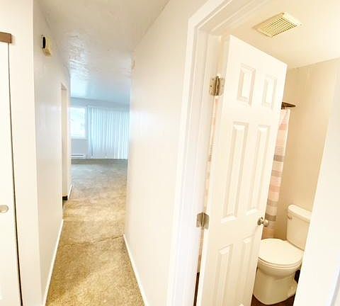 3rd image of 1104 Pacific Ave APT 104