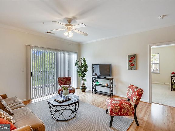 3rd image of 19617 Galway Bay Cir APT 201