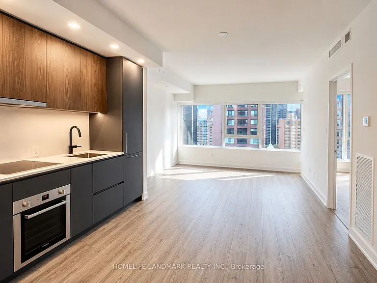 609 Sherbourne St #1703 — Photo 4