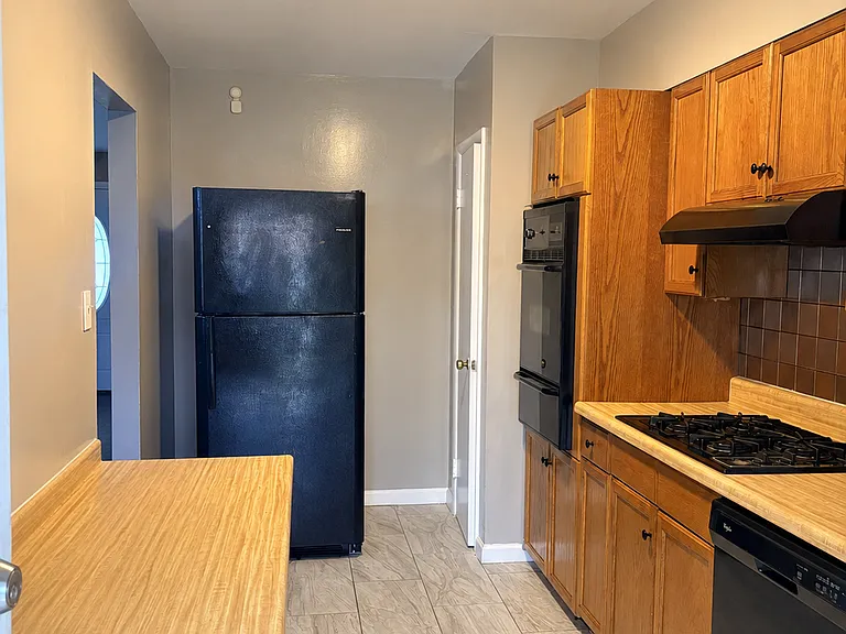 4821 Williston St — Photo 5