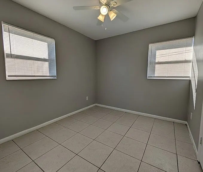 1107 W Arch St #A — Photo 9