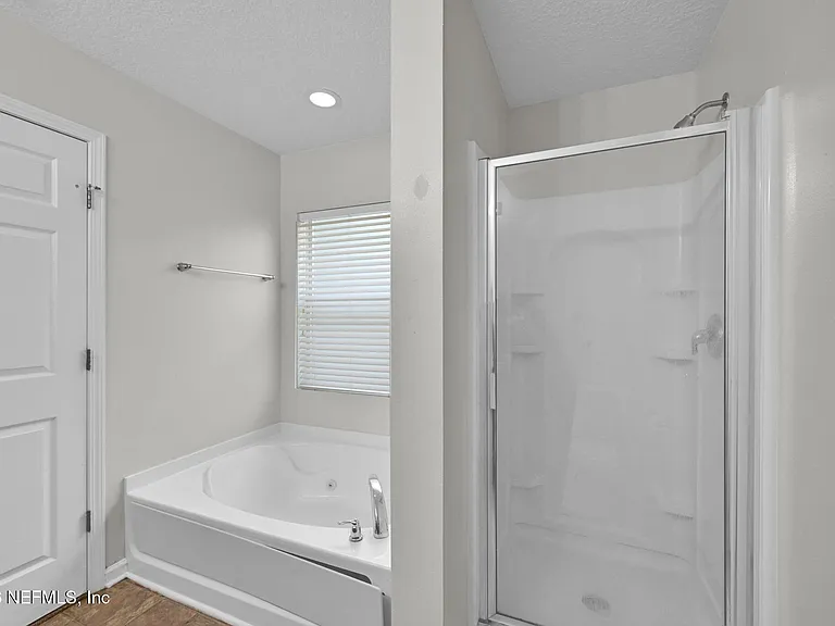 10810 Stanton Hills Dr E — Photo 29