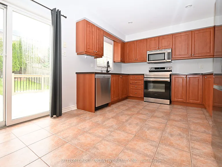 14 Brown Wood Dr — Photo 9
