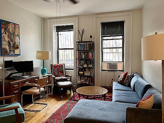 1st image of 442 Gates Ave APT 2