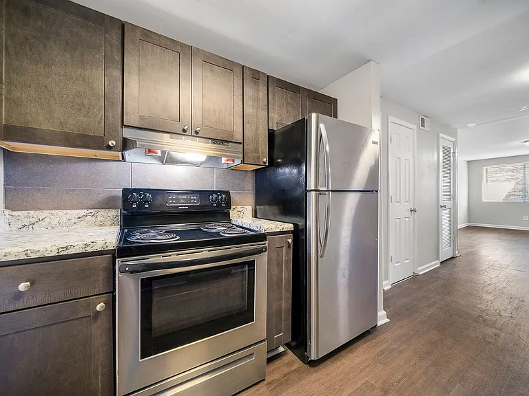 Wingate Apartments — Photo 6