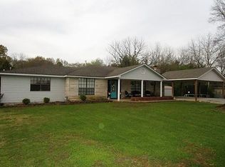 195 Walnut Gate Rd, Russellville, AL 35654