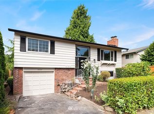 10207 37th Ave SW, Seattle, WA 98146