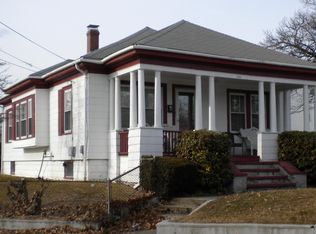 355 Auburn St, Cranston, RI 02910