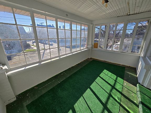 5th image of 1062 W 6th St #1