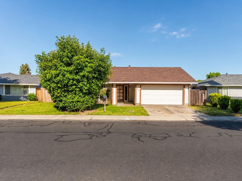 1st image of 1421 Raquel Ln