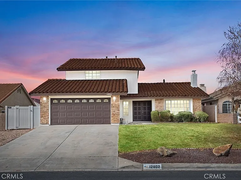 12802 Rain Shadow Rd — Photo 1