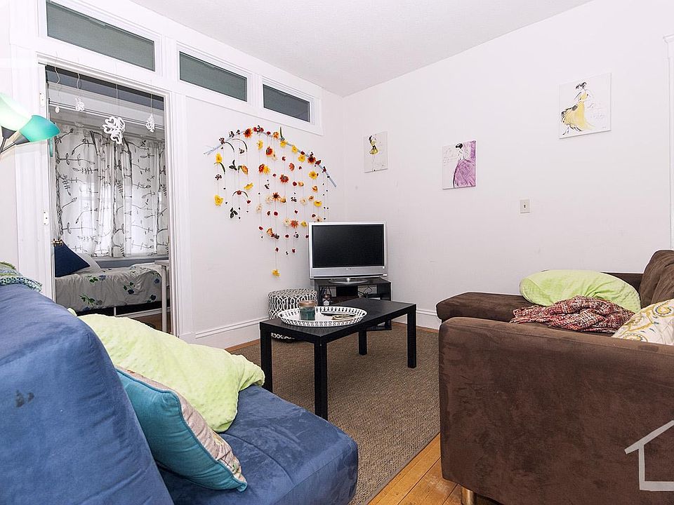 2nd image of 40 Chester St APT 010