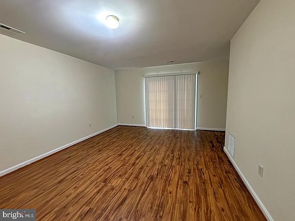 4th image of 4100 Hunters Hill Cir #4100
