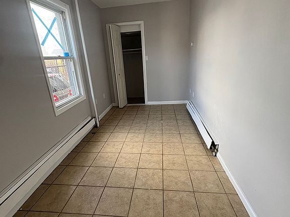 5th image of 118 Summer Ave Floor 1