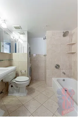 Rented by REAL New York | media 23