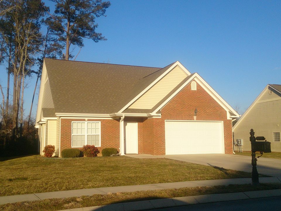 1st image of 122 Briarstone Dr